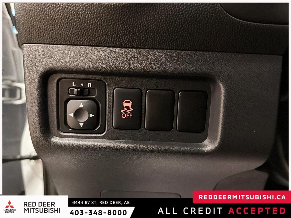 2024 Mitsubishi Mirage ES-18