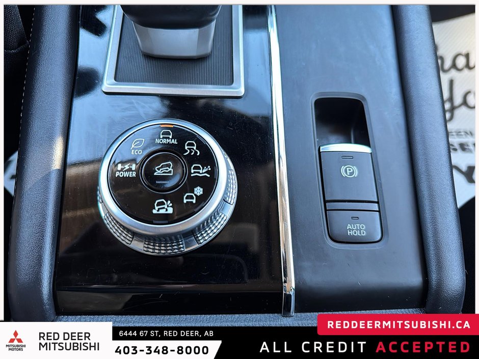 2023 Mitsubishi Outlander PHEV-16