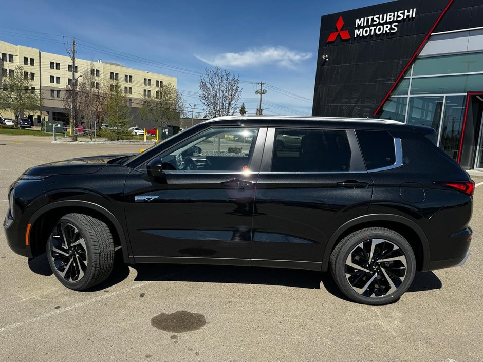 2024 Mitsubishi OUTLANDER PHEV SEL-2