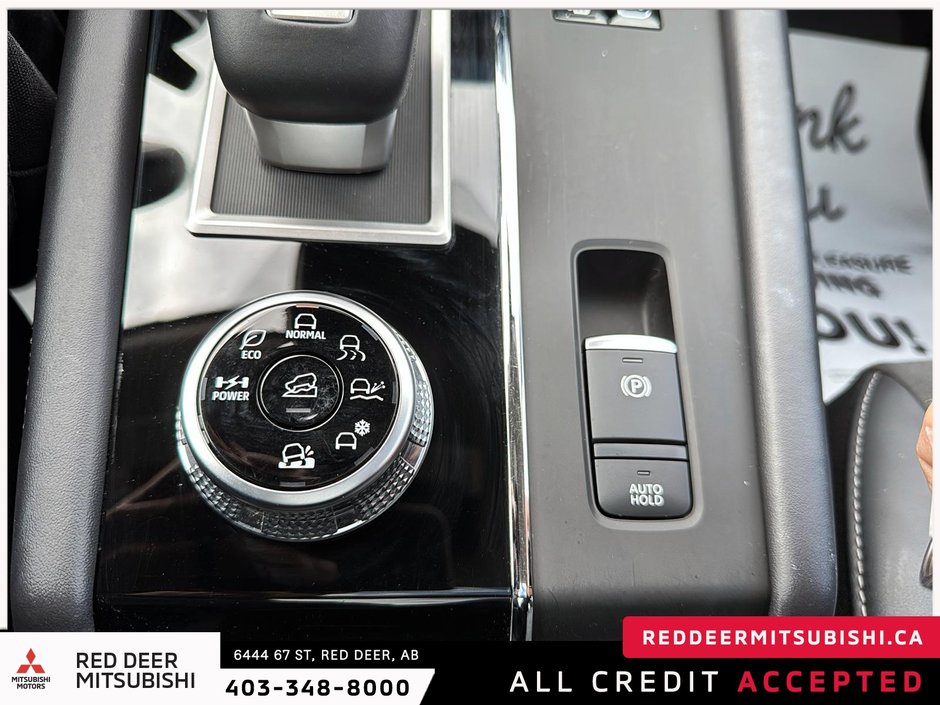 2024 Mitsubishi OUTLANDER PHEV-14