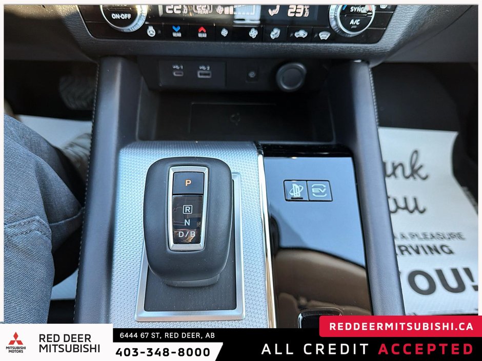 2024 Mitsubishi Outlander PHEV GT-22