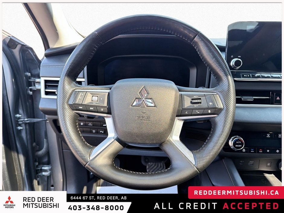 2024 Mitsubishi Outlander PHEV LE-16