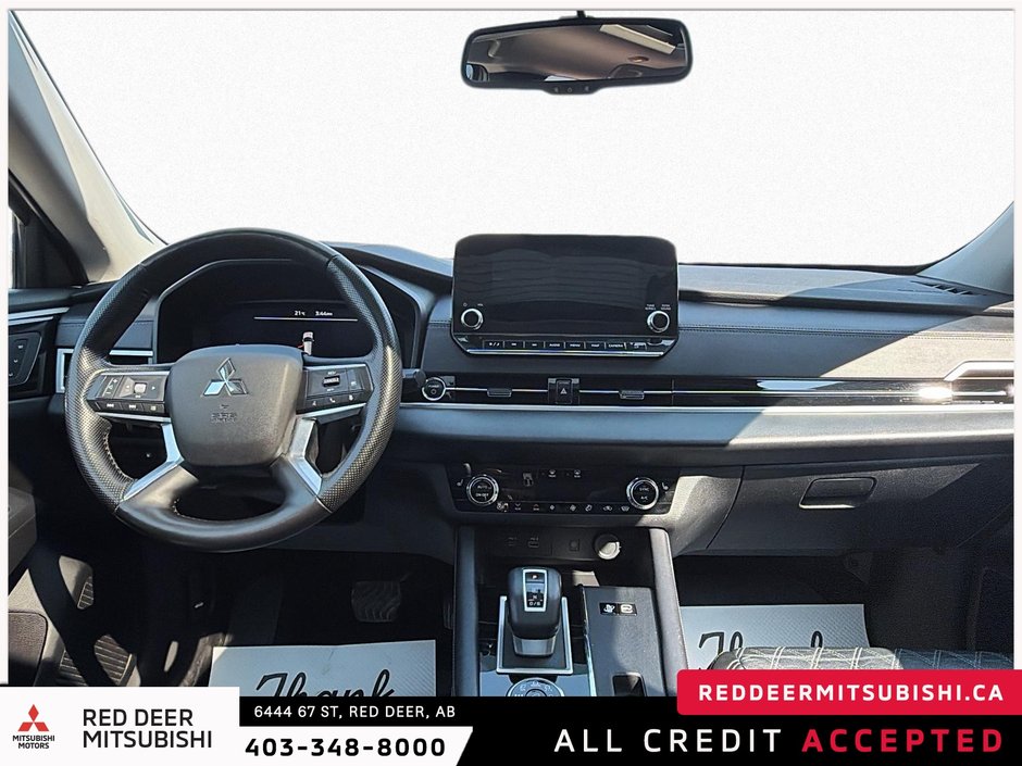 2024 Mitsubishi Outlander PHEV LE-10
