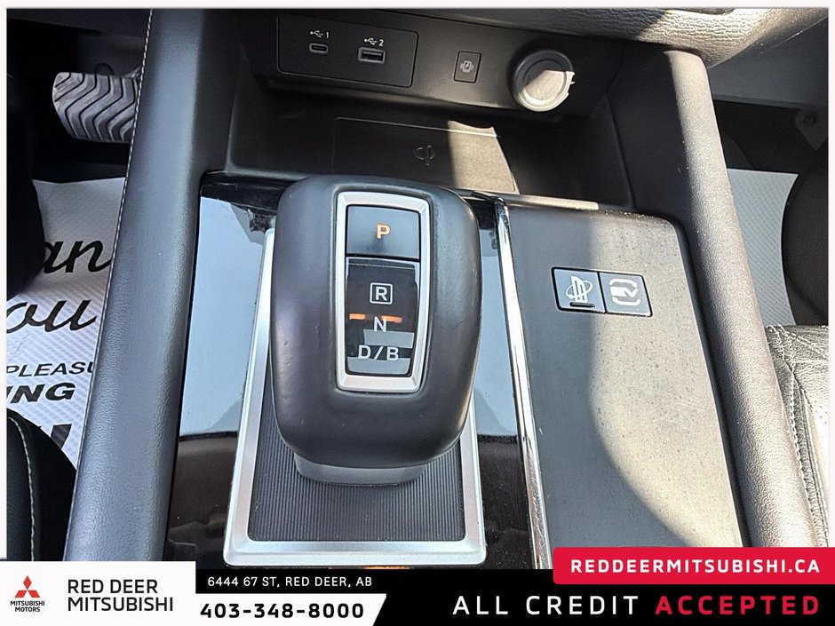 2024 Mitsubishi Outlander PHEV LE-21