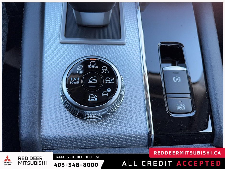 2025 Mitsubishi OUTLANDER PHEV GT S-AWC TWO TONE ROOF-13