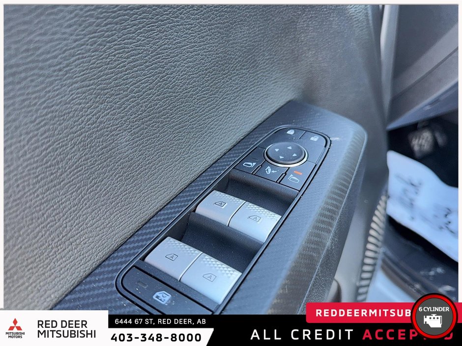 2025 Mitsubishi OUTLANDER PHEV SE S-AWC-9