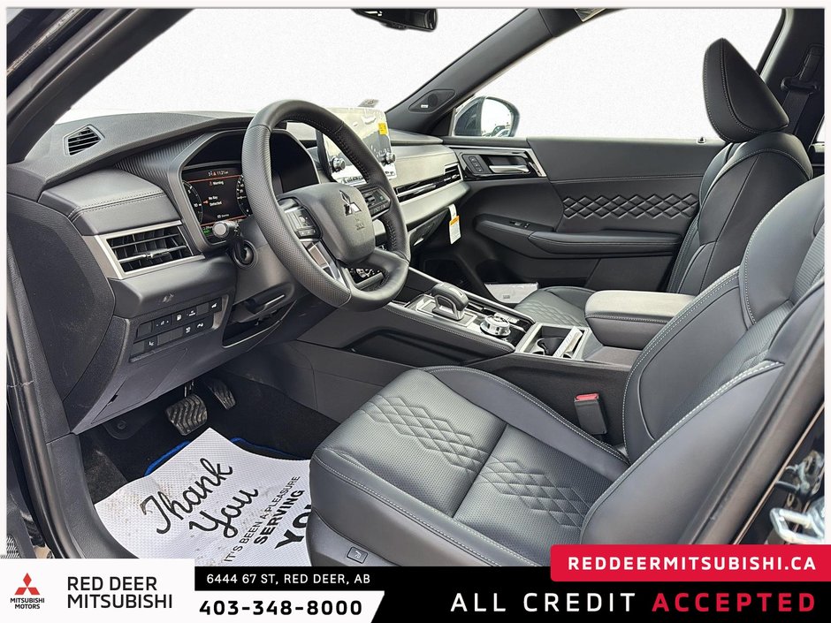 2025 Mitsubishi OUTLANDER PHEV GT NOIR S-AWC-8