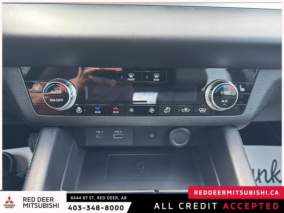 2025 Mitsubishi OUTLANDER PHEV-13