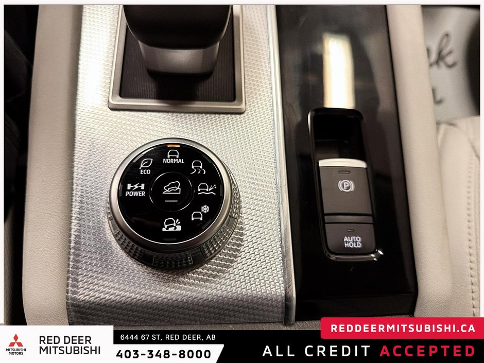 2025 Mitsubishi Outlander PHEV GT-20