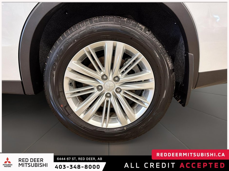 2025 Mitsubishi Outlander PHEV ES-6