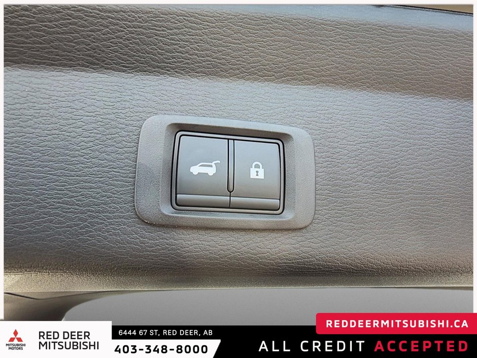 2025 Mitsubishi Outlander PHEV-6