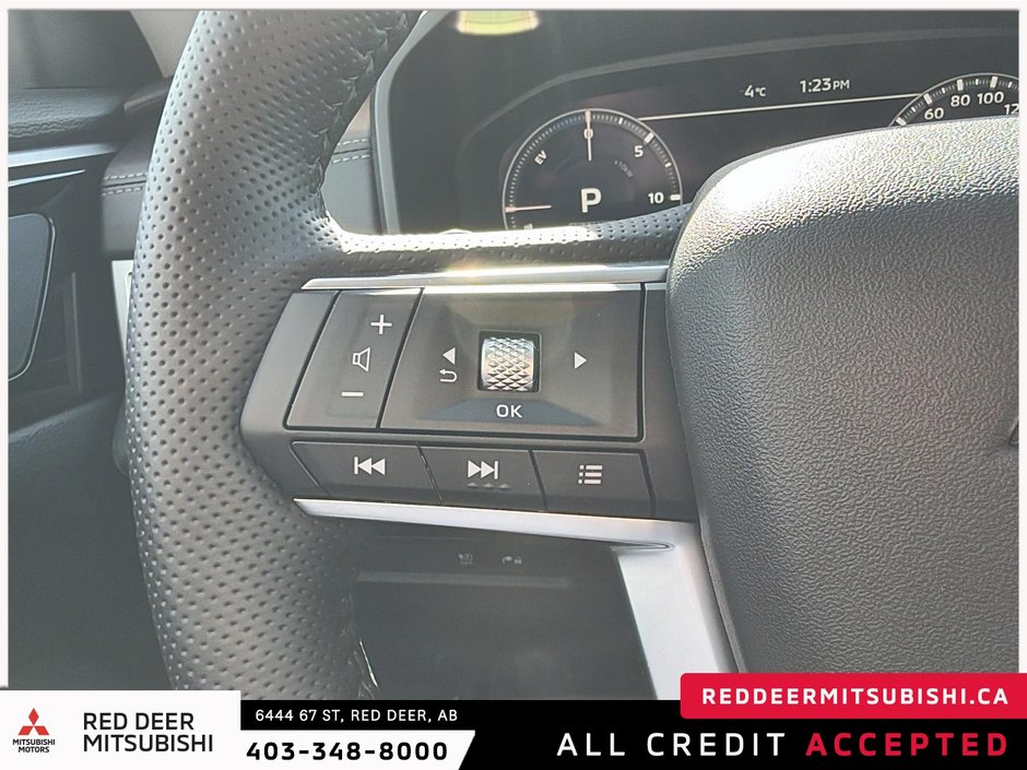 2025 Mitsubishi Outlander PHEV-14