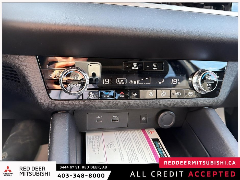 2025 Mitsubishi Outlander PHEV-17