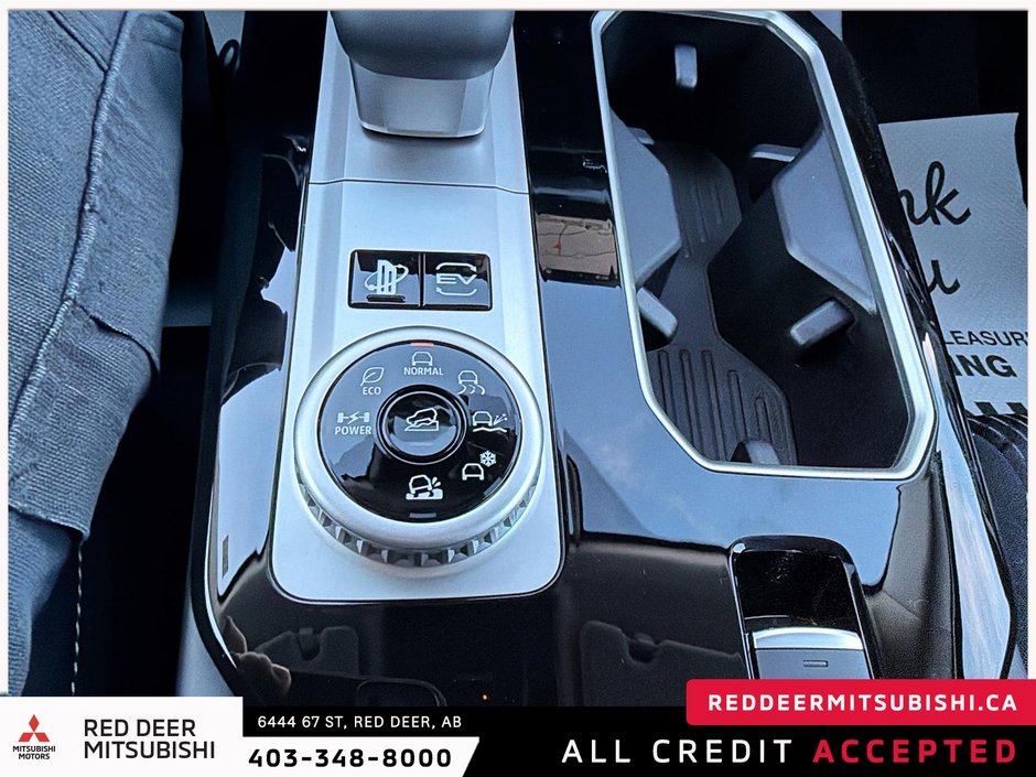 2026 Mitsubishi Outlander Plug-in Hybrid SE S-AWC-21