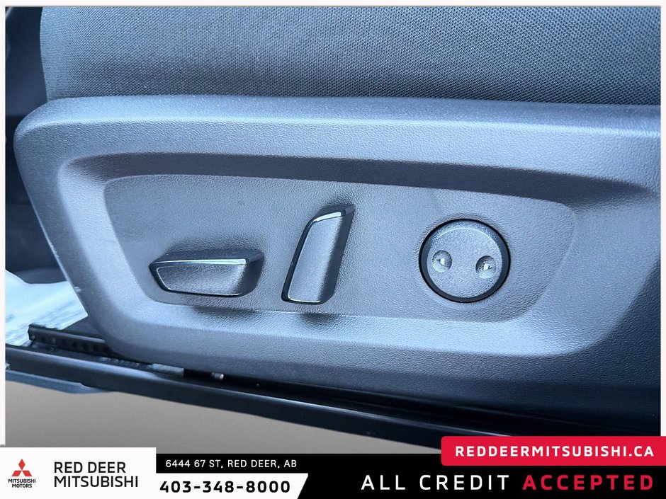 2026 Mitsubishi Outlander Plug-in Hybrid SE S-AWC-14