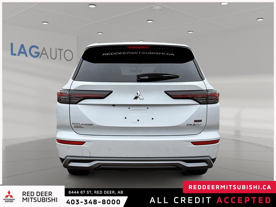 2026 Mitsubishi Outlander Plug-in Hybrid SE S-AWC-2