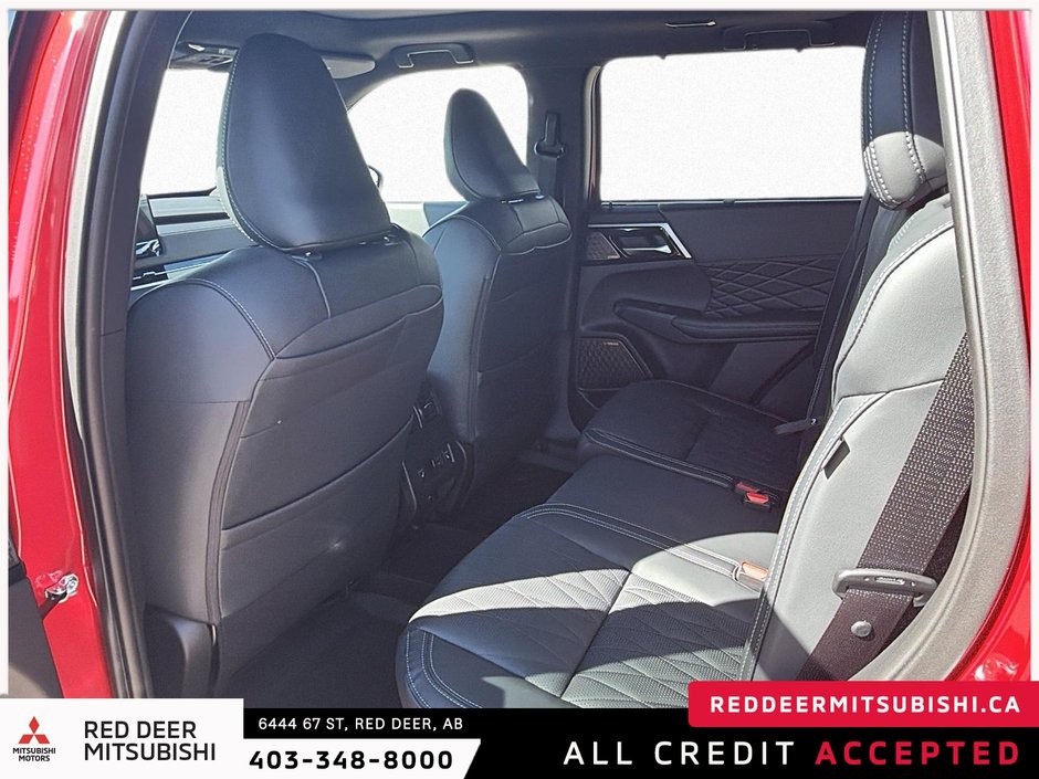2026 Mitsubishi Outlander Plug-in Hybrid GT NOIR S-AWC-12