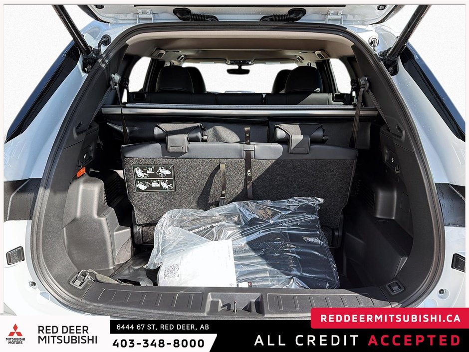 2026 Mitsubishi Outlander Plug-in Hybrid SEL S-AWC-5