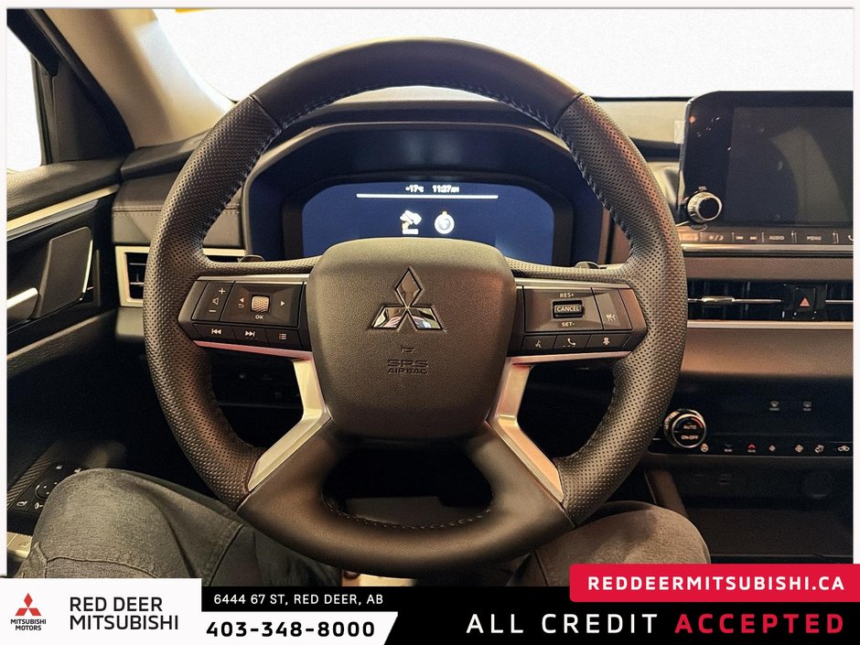 2025 Mitsubishi Outlander Plug-in Hybrid SE S-AWC-17