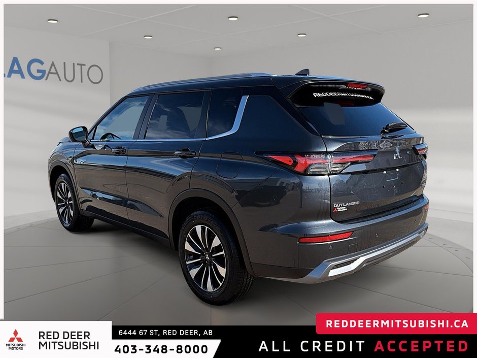 2026 Mitsubishi Outlander Plug-in Hybrid LE S-AWC-3