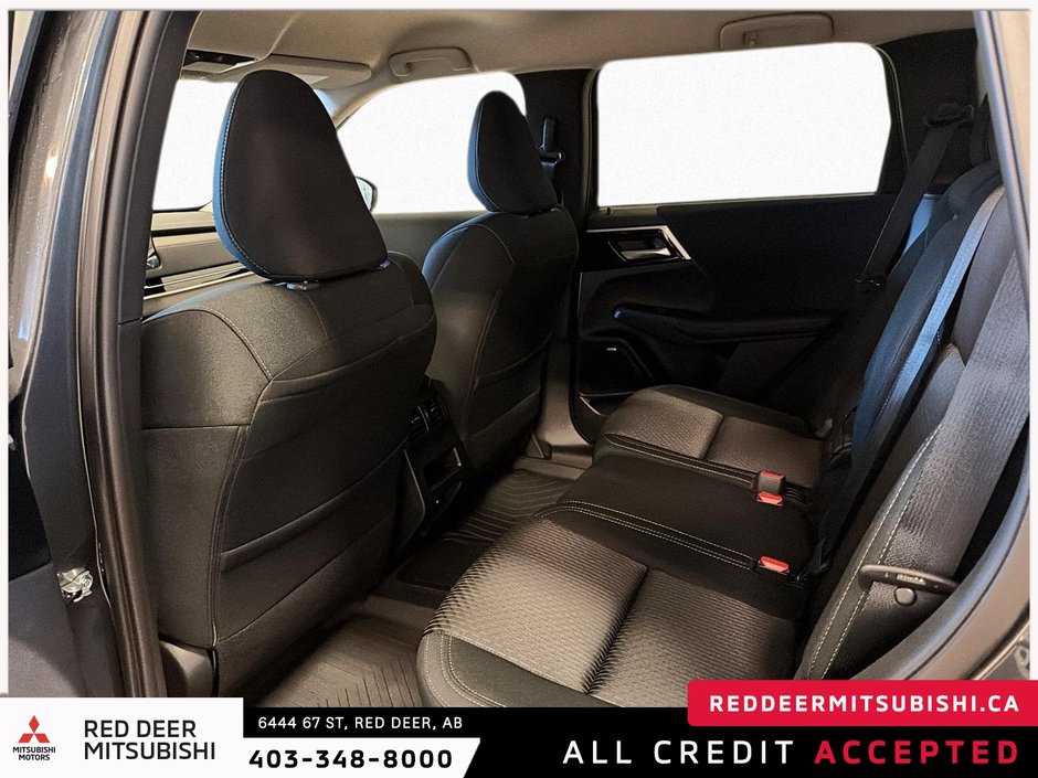 2026 Mitsubishi Outlander Plug-in Hybrid ES S-AWC-11