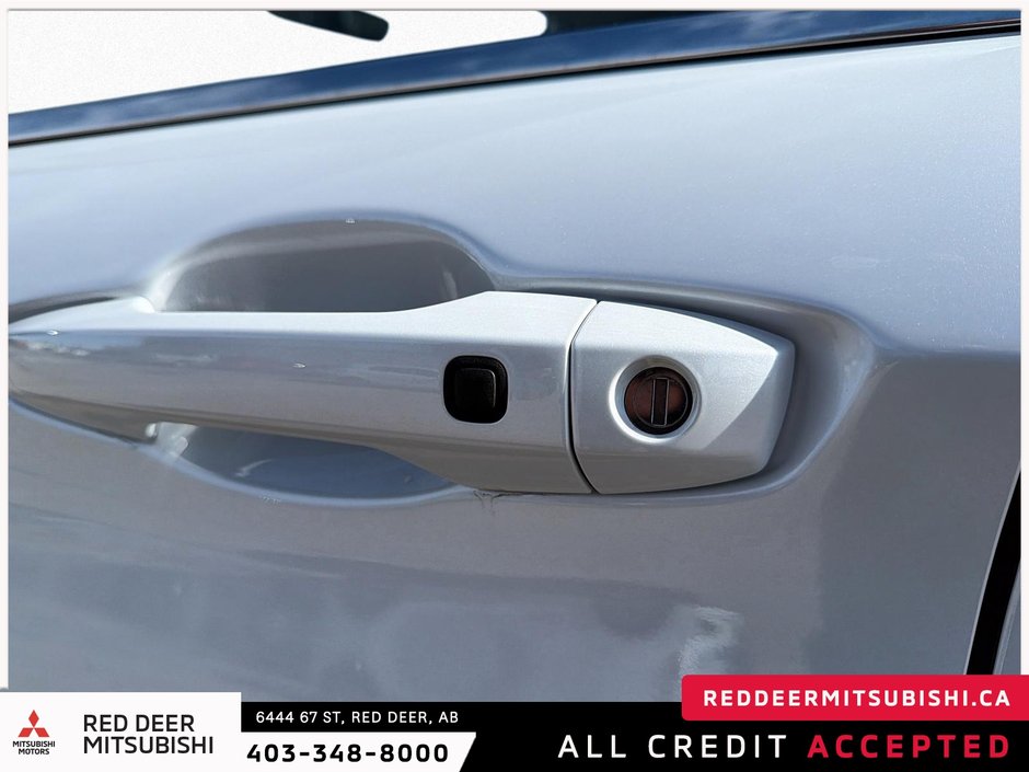 2026 Mitsubishi Outlander Plug-in Hybrid SE S-AWC-8