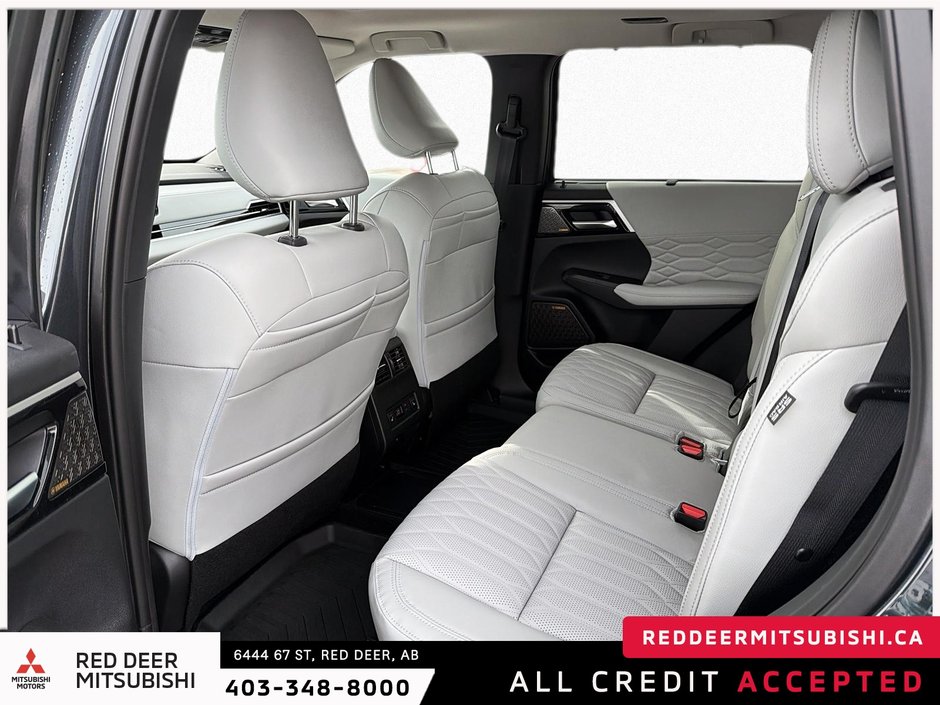 2026 Mitsubishi Outlander Plug-in Hybrid GT S-AWC-12