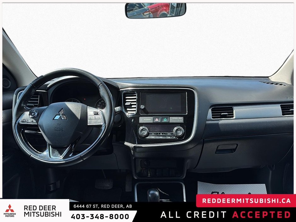 2018 Mitsubishi Outlander ES-8