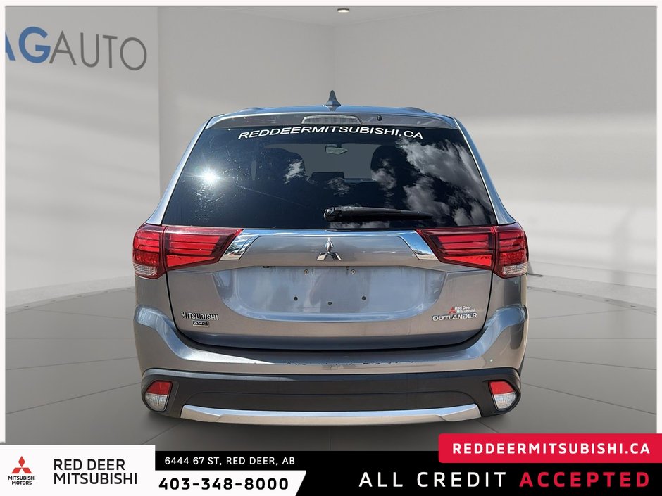 2018 Mitsubishi Outlander ES-2