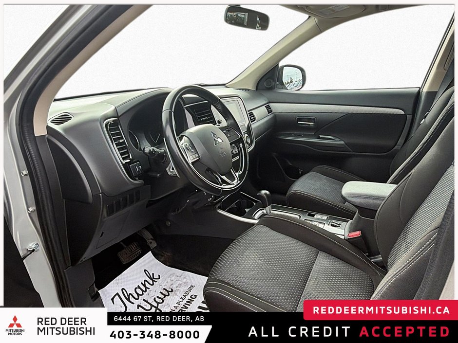2018 Mitsubishi Outlander SE-8