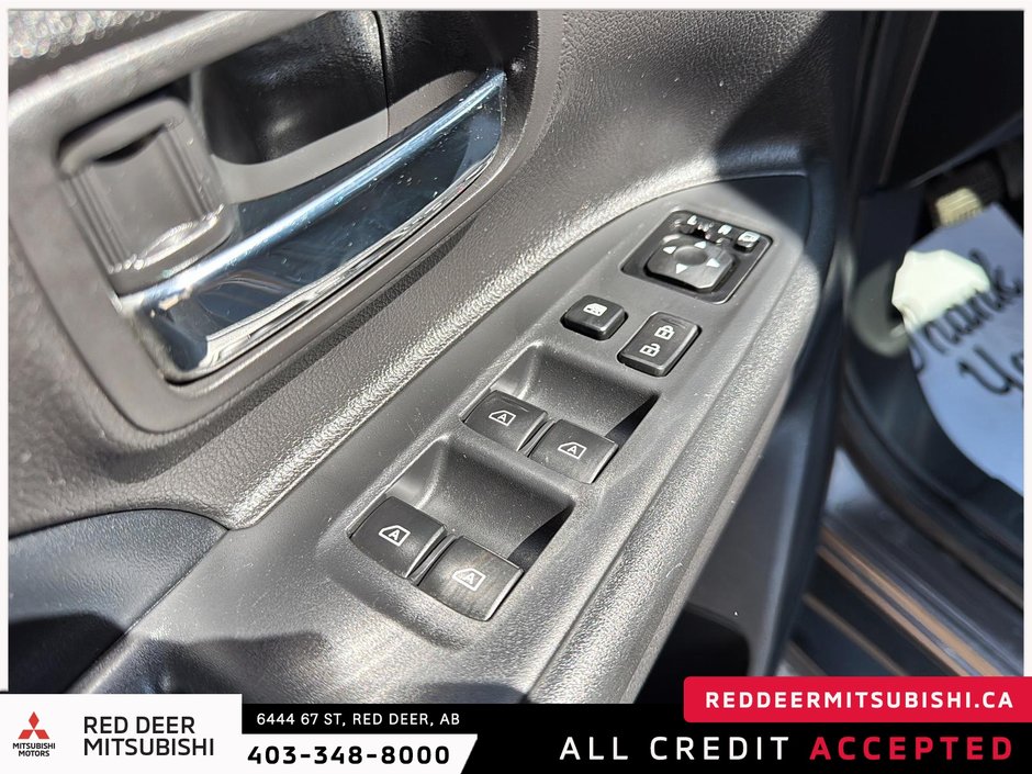 2019 Mitsubishi Outlander ES-9