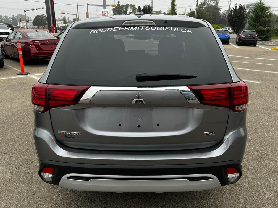 2020 Mitsubishi Outlander ES AWC-3