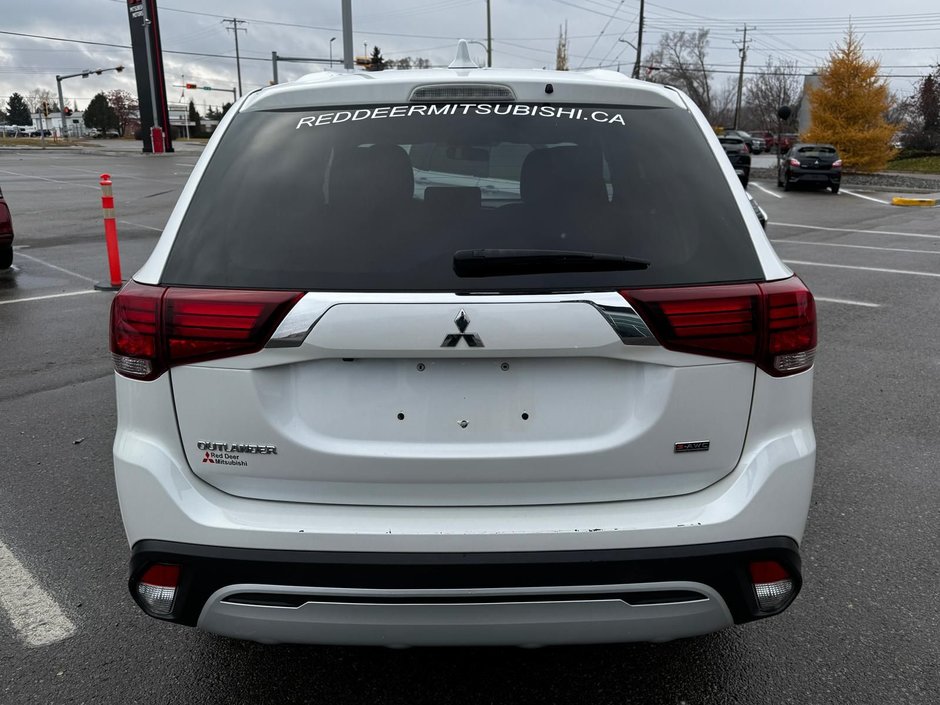 2020 Mitsubishi Outlander ES-3