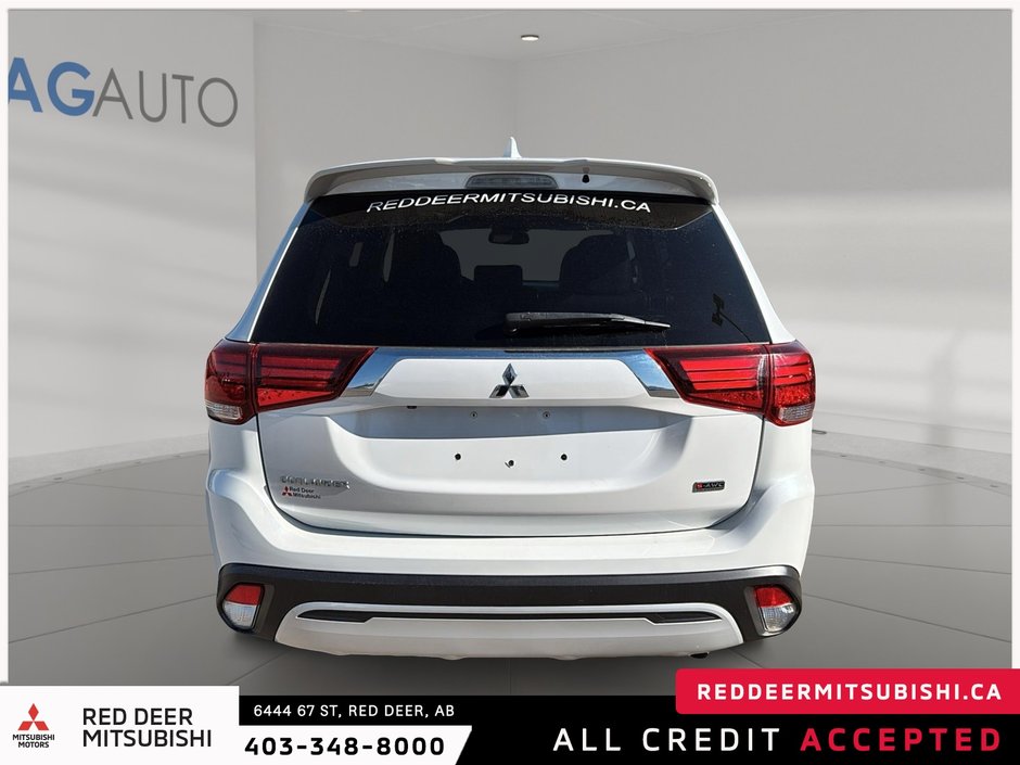 2020 Mitsubishi Outlander ES-2