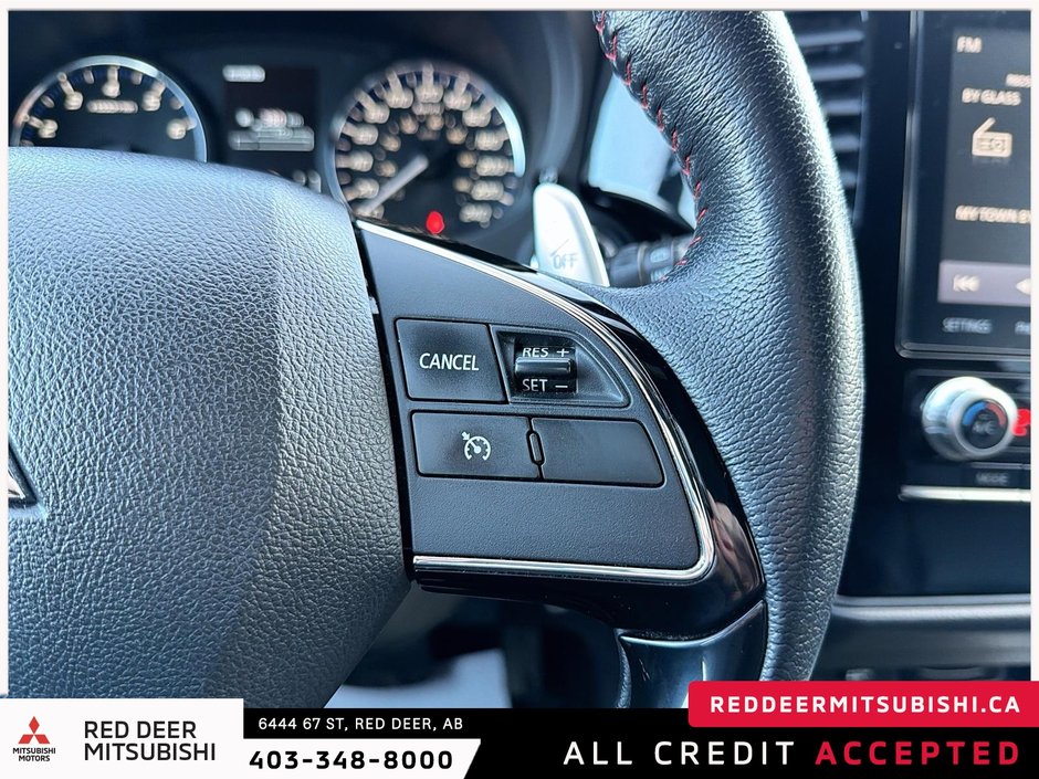 2020 Mitsubishi Outlander-18