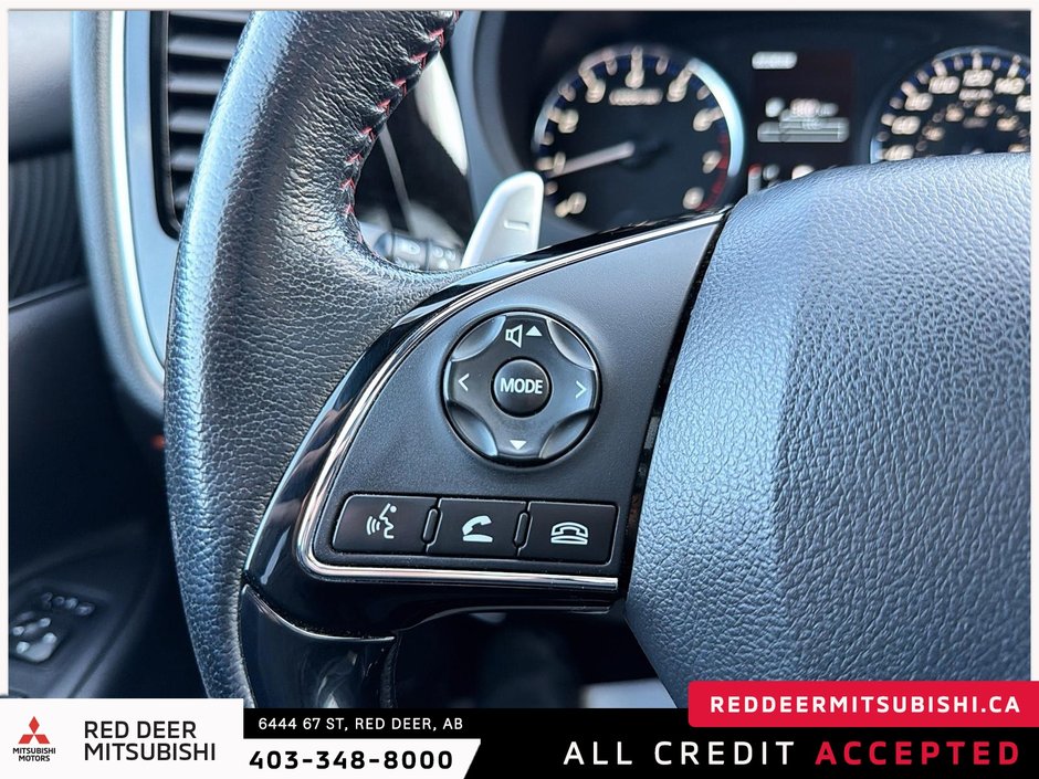 2020 Mitsubishi Outlander-17