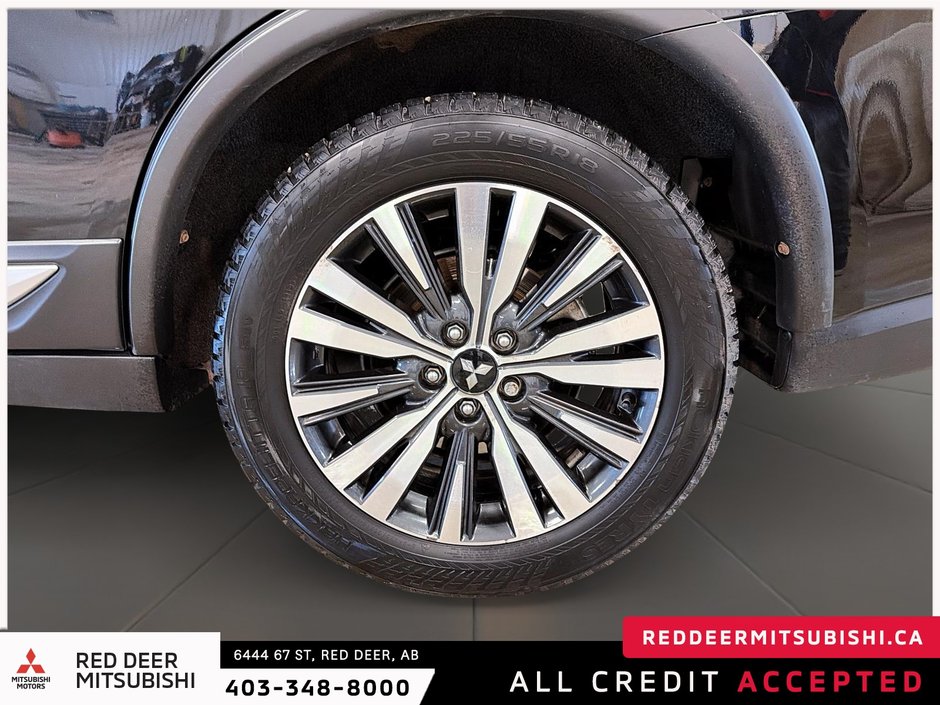 2020 Mitsubishi Outlander ES-6