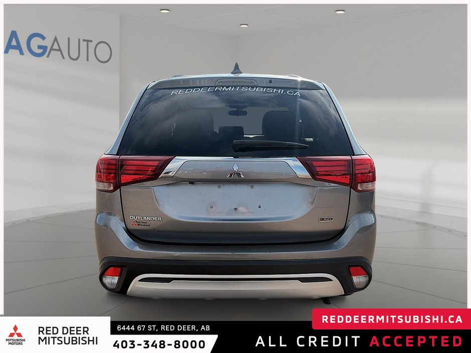 2020 Mitsubishi Outlander ES-2