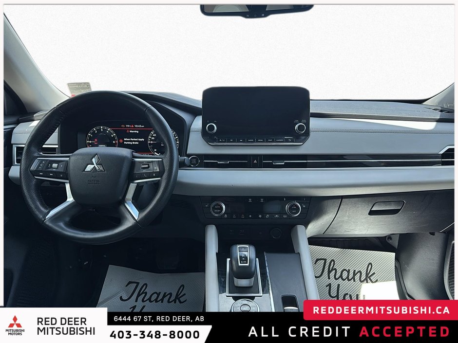 2022 Mitsubishi Outlander-8