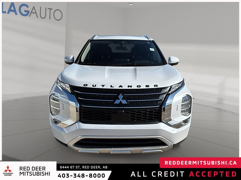 2022 Mitsubishi Outlander-1