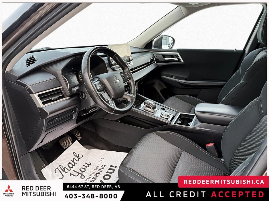 2022 Mitsubishi Outlander-8