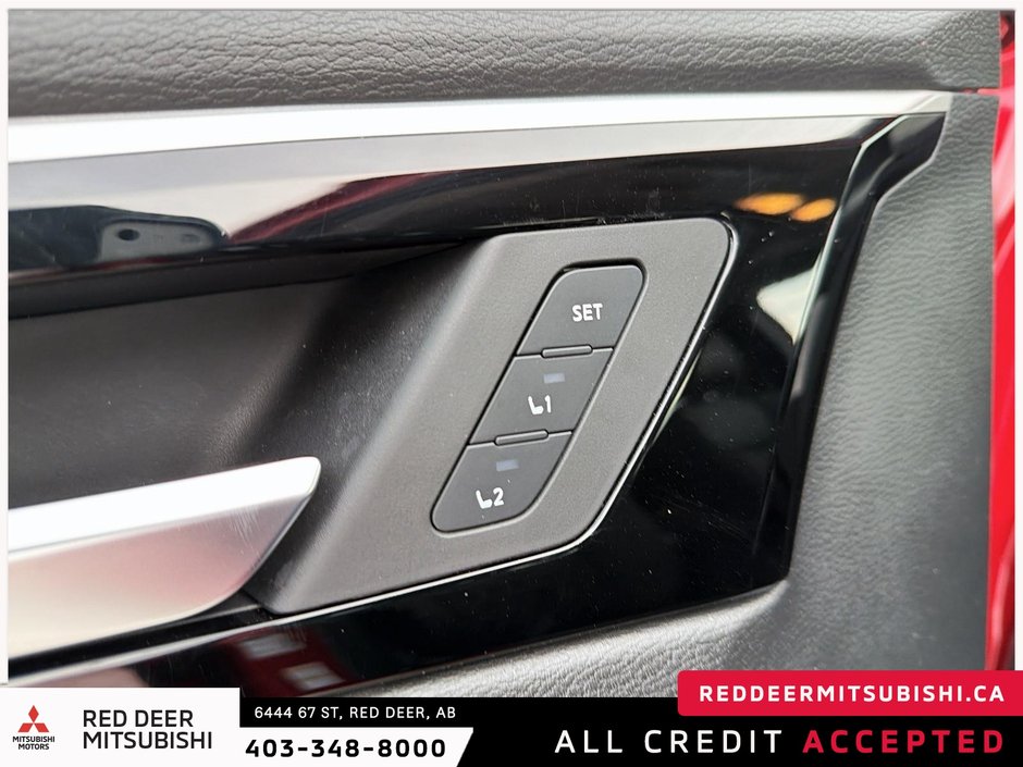 2022 Mitsubishi Outlander-13