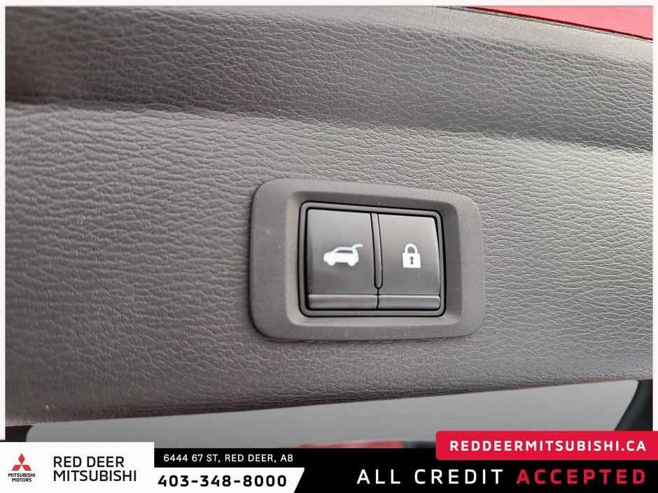 2022 Mitsubishi Outlander-6