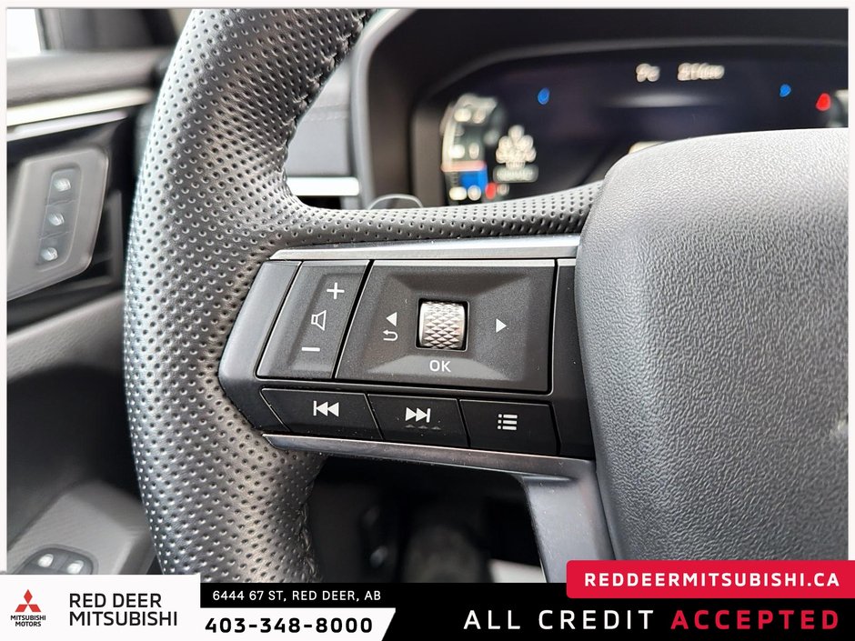 2022 Mitsubishi Outlander-16