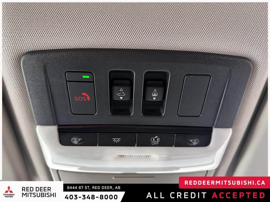 2022 Mitsubishi Outlander-22