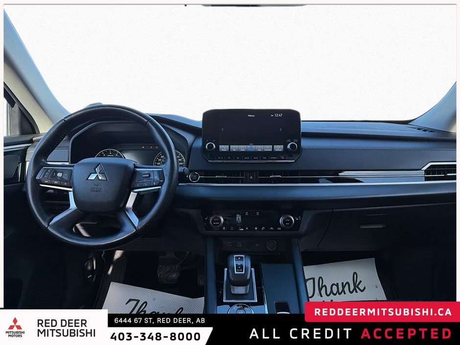 2022 Mitsubishi Outlander-10