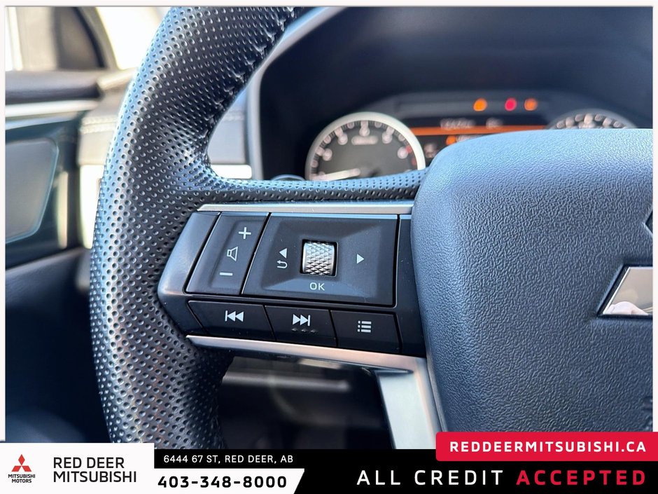 2022 Mitsubishi Outlander-15