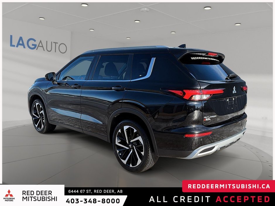 2022 Mitsubishi Outlander-3