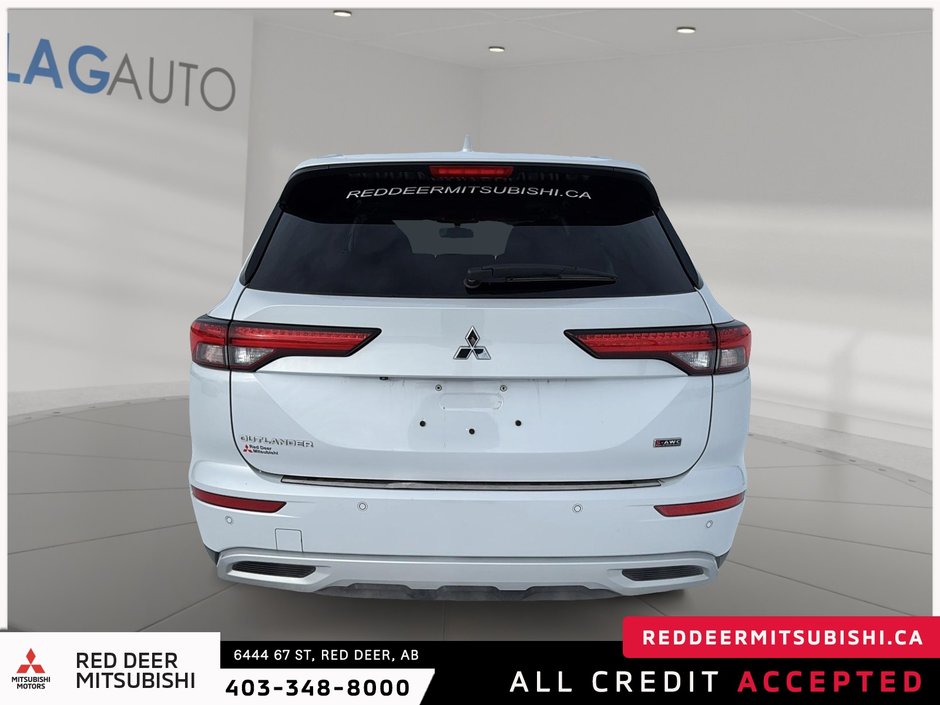 2023 Mitsubishi Outlander SE-2