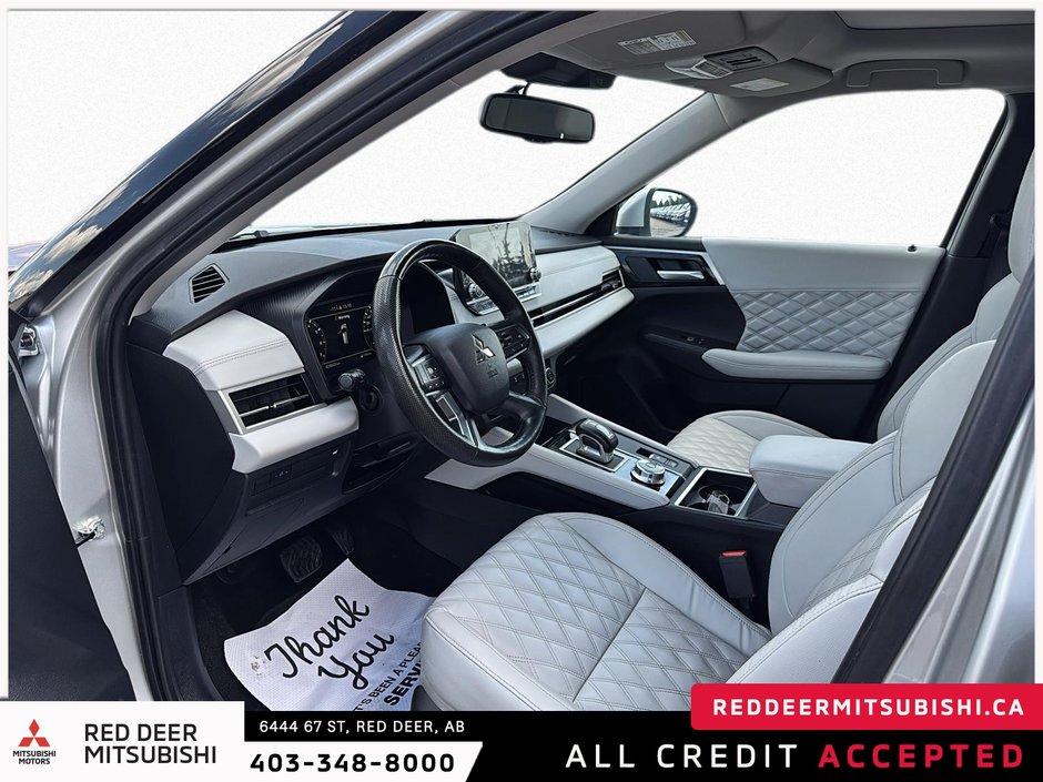 2023 Mitsubishi Outlander SEL-7